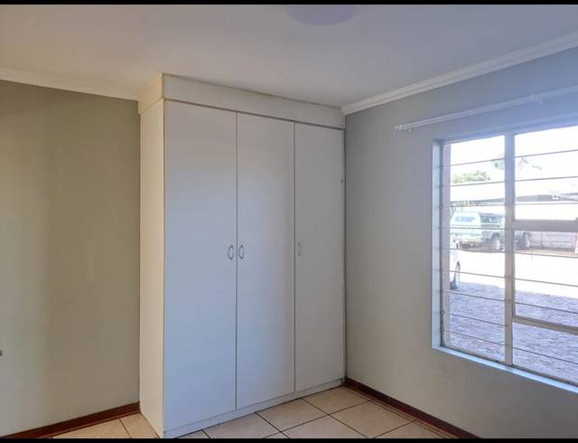2 BEDROOM PROPERTY TO RENT IN GEDULD